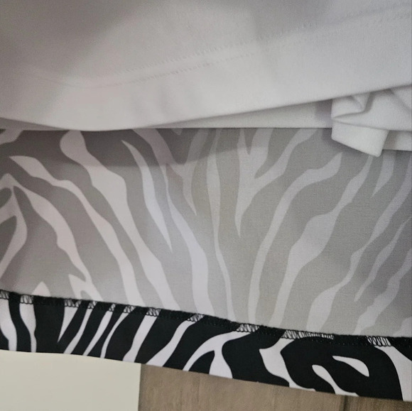 EP Pro/Newyork Zebra print black and white golf skort. Size 14 - Picture 2 of 10